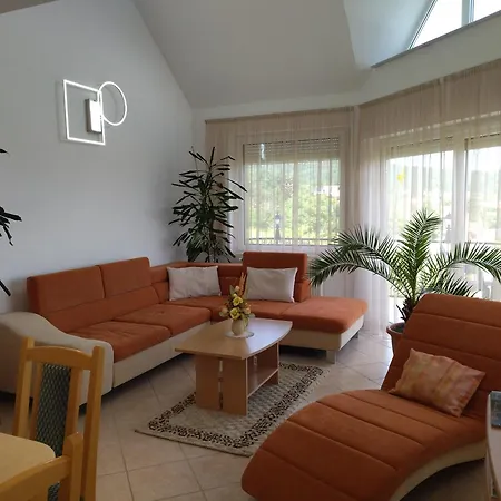 Harmonia Vendeghaz Σπίτι διακοπών *