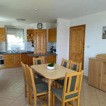 Holiday home Harmonia Vendeghaz *